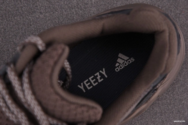 GZ0724 'Mauve' Yeezy Boost V2 ADIDAS 700 0814